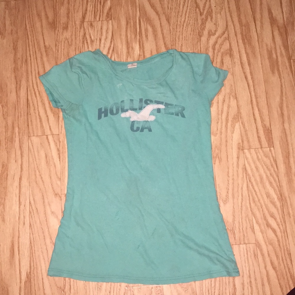 Hollister shirt